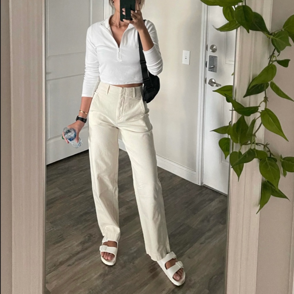 Aritzia Day Off Wide Leg Pant